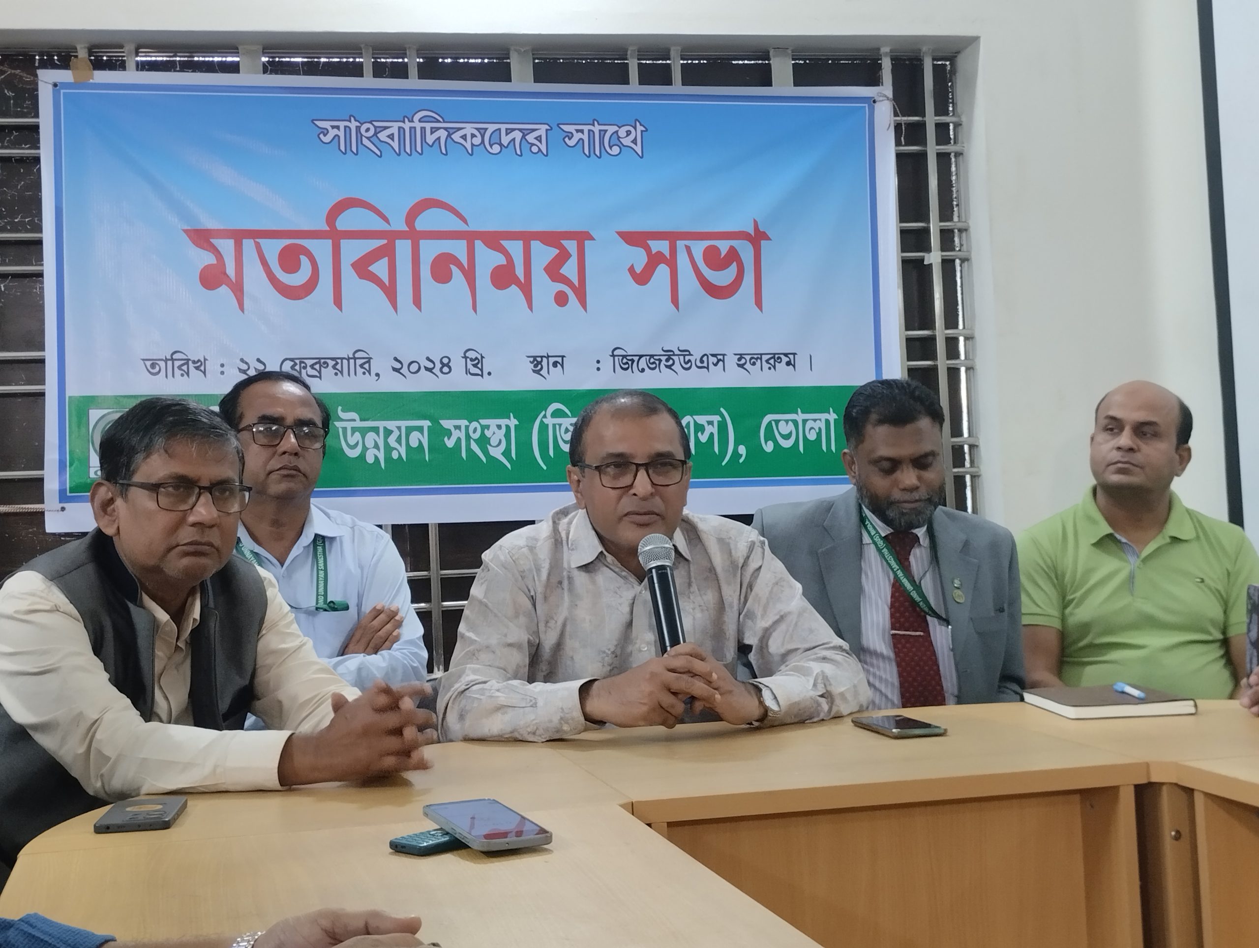 “গ্রামীন জন উন্নয়ন সংস্থা কোন অবস্থাতেই কিচেন মার্কেটের প্রথম ফ্লোর বা আন্ডার গ্রাউন্ড নিবেনা” – জাকির মহিন