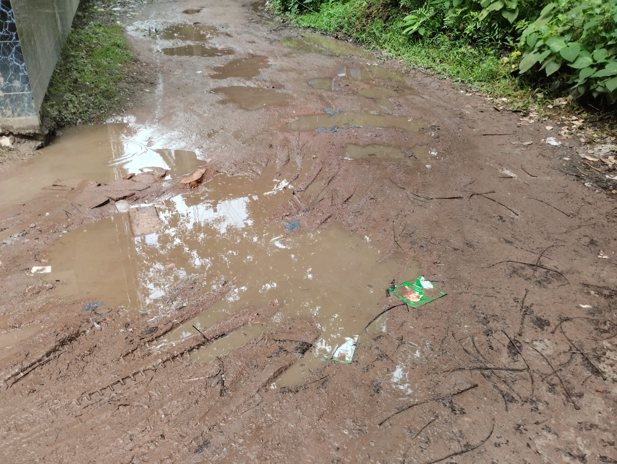 দুর্দশার আরেক নাম ভোলা পৌরসভার হাজী মন্তাজউদ্দিন সড়ক