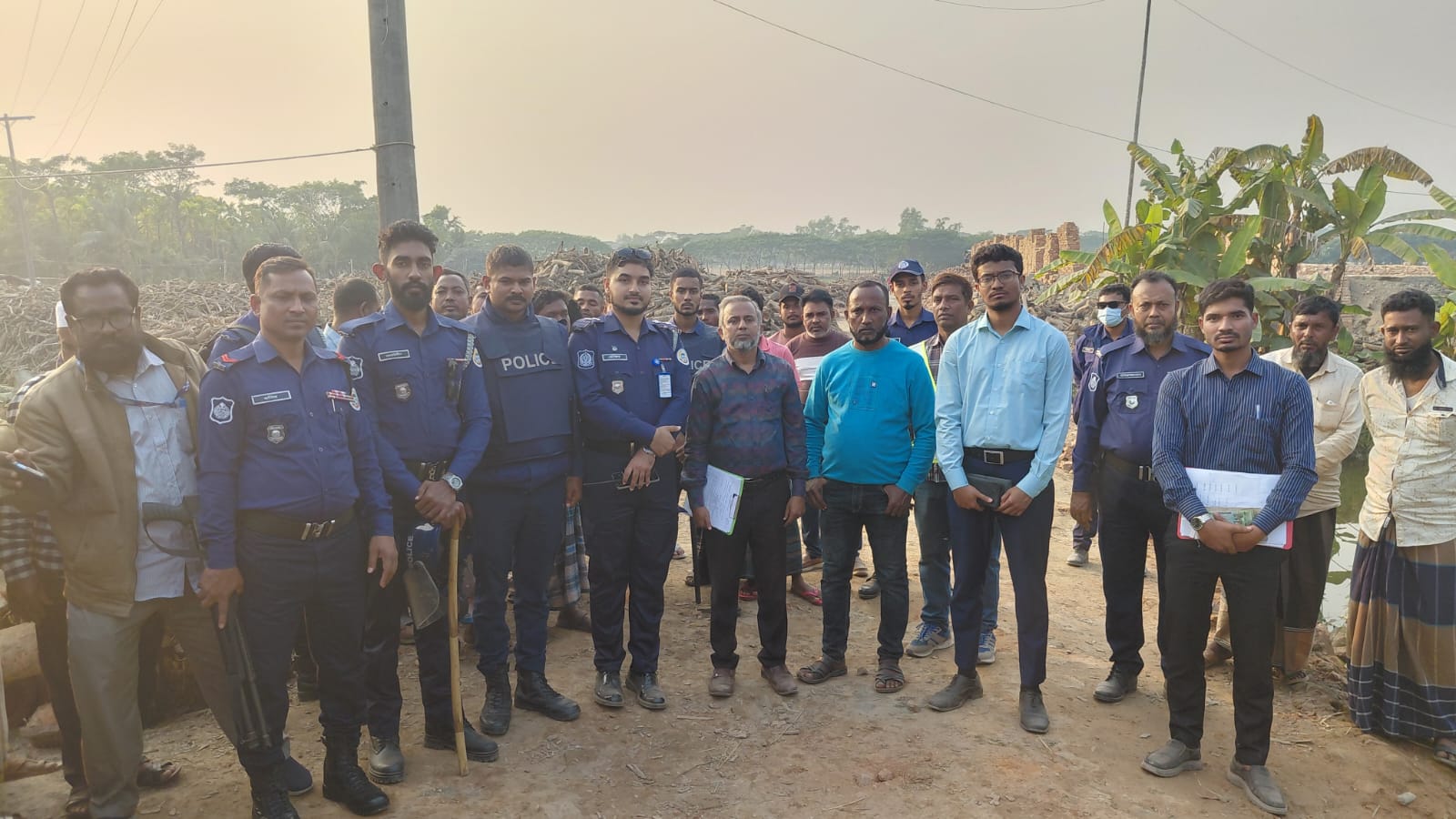 ভোলার চরফ্যাশনে ৪ অবৈধ ইটভাটাকে অর্থদন্ডসহ গুঁড়িয়ে দিলেন ভ্রাম্যমান আদালত